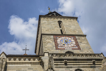 Gothic style Black Church (Biserica Neagra, 1476) in the Brasov old town. Brasov, Transylvania, Romania.