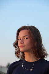 GIOVANE RAGAZZA