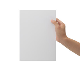 Obraz premium Hand holding blank paper isolated on white background with clipping path, Poster Mockup.