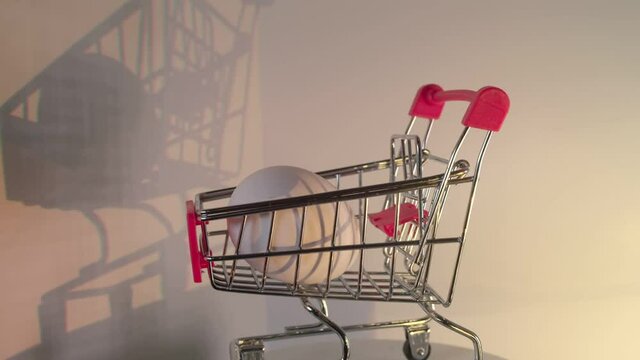 egg with shopping cart