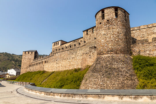 Ponferrada, Spain. The Torre del Malvecino tower and the walls of the Castillo de los Templarios (Castle of the Knights Templar)
