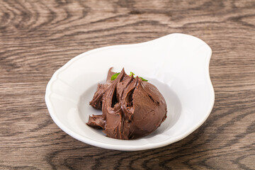 Chocolate spread with nazelnut