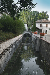 village ruisseau