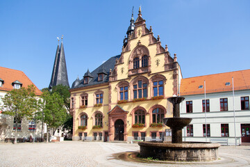 Obraz premium Rathaus am Marktplatz in Egeln, Salzlandkreis, Sachsen-Anhalt