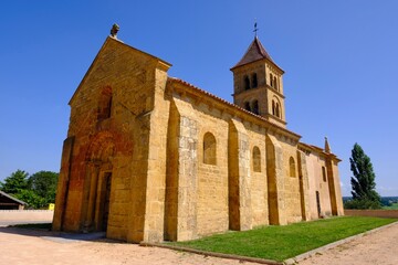 Fototapeta premium monceaux l'étoile église saint pierre saint Paul