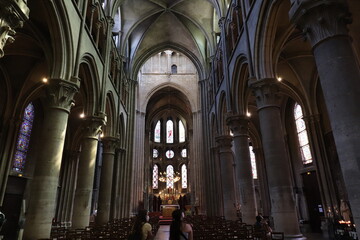 Fototapeta na wymiar L'église Notre Dame, eglise gothique du 13eme siecle, ville de Dijon, departement de la Cote d'Or, France