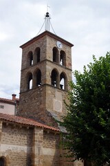 Fototapeta na wymiar clocher de l'église de Boudes - Puy de Dome 
