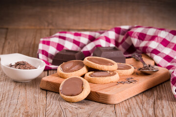Shortcrust pastry biscuits with chocolate. 