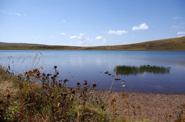 lac de cratère, Le lac d’En-Haut dans le village de Godivelle