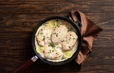 Chicken breast in creamy garlic sauce