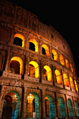 Fototapeta na wymiar The symbol of Rome at night, the Colosseum
