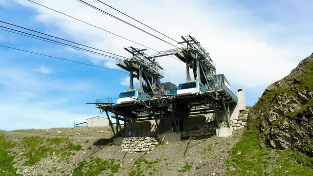 Aerial view of the cableway station on the Hörnligrat in Arosa, Switzerland.