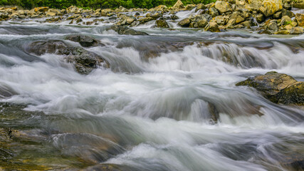 Fototapeta premium 兵庫県・川西市マイナスイオンと 川釣り