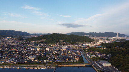 SDGs地球環境！日本の自然！山口県周南市の街並みとコンビナート　瀬戸内海の風景