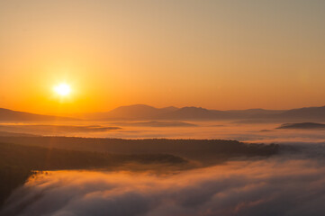 Fototapeta na wymiar landscape with fog in the mountains