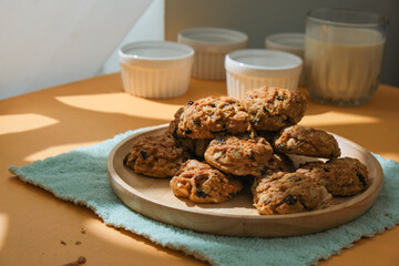 chocolate chip cookies