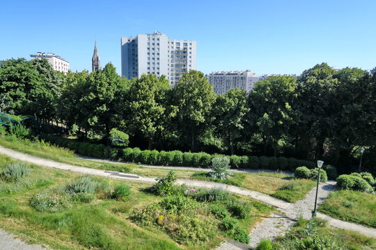 Parc de Belleville. Paris. Vue g&eacute;n&eacute;rale.