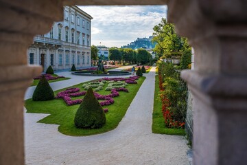 Obraz premium Mirabellgarten mit Schloss Mirabell