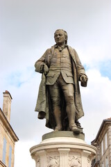 Naklejka premium Statue de Denis Diderot par Bartholdi à Langres