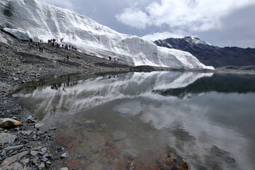 Nevado Pastruri in Peru