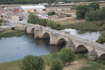 Fototapeta na wymiar Roman Bridge; Ciudad Rodrigo; Salamanca