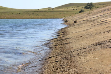 the river in the countryside