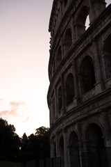 Alba al Colosseo di Roma. Anni di storia nella città eterna. Impero romano