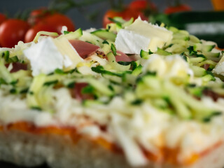 Pizza al Taglio Speck Zucchine e Brie