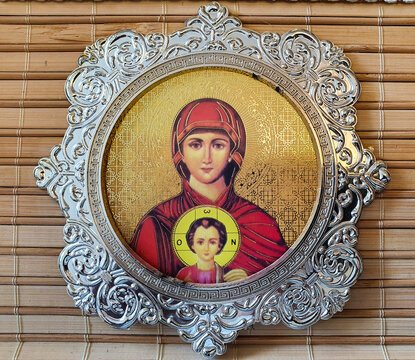 An icon representing the mother of the Lord and the baby Jesus