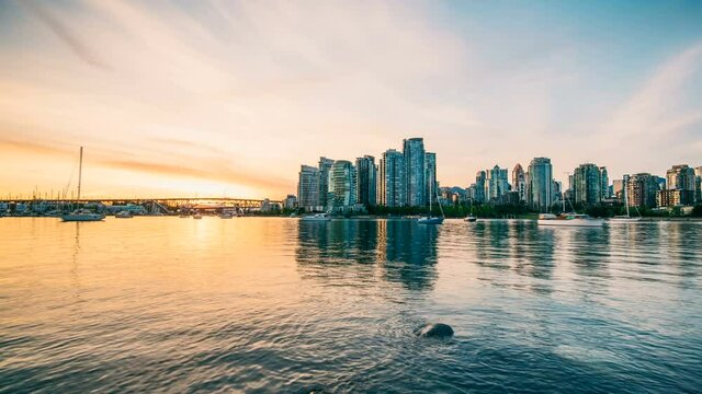 4K Timelapse of Vancouver skyline at sunset