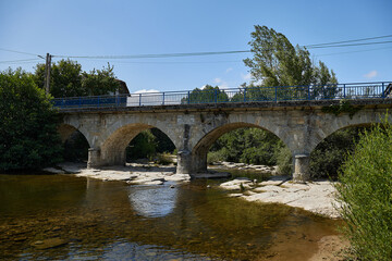 Fototapeta premium Romanic Bridge. Loma de Montija, Merindades Burgos Castilla y Leon, Spain