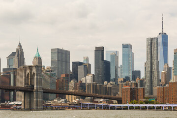 Fototapeta na wymiar NYC Skyline and Brooklyn Bridge3