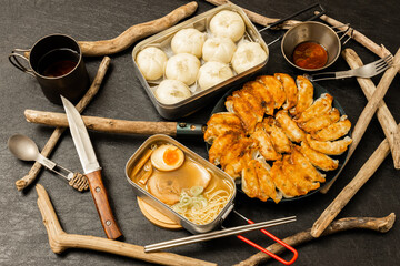 焼き餃子　 Pot Sticker food