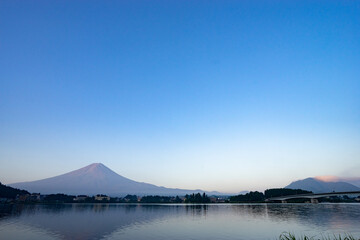 河口湖と富士山