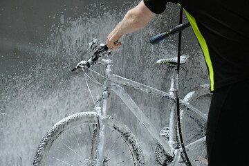 Bicycle washing with spry machine
