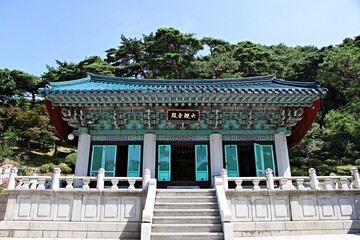 Obraz premium 한국사찰삼막사입니다