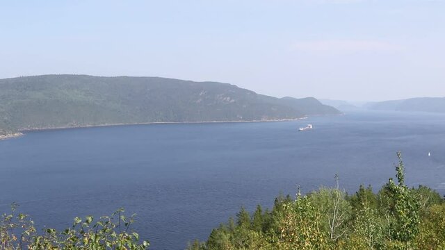 paysage du fjord du Saguenay au Qu&eacute;bec