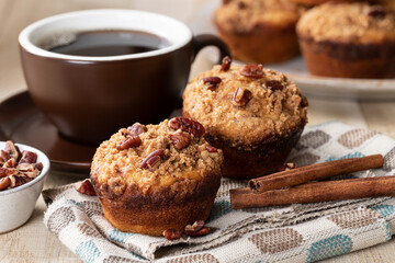 Cinnamon streusel nut muffins - 456720743