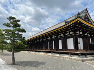 京都・三十三間堂の本堂