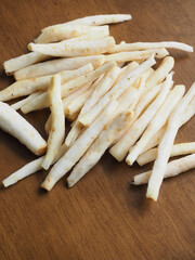 신선한 유기농 뿌리채소 더덕 