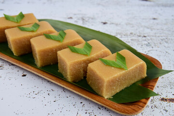 Singkong Agar Agar Kukus. Cassava steamed cake with pandan leaf