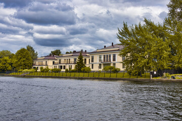 palace in the park