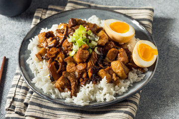 Homemade Taiwanese Braised Pork Belly