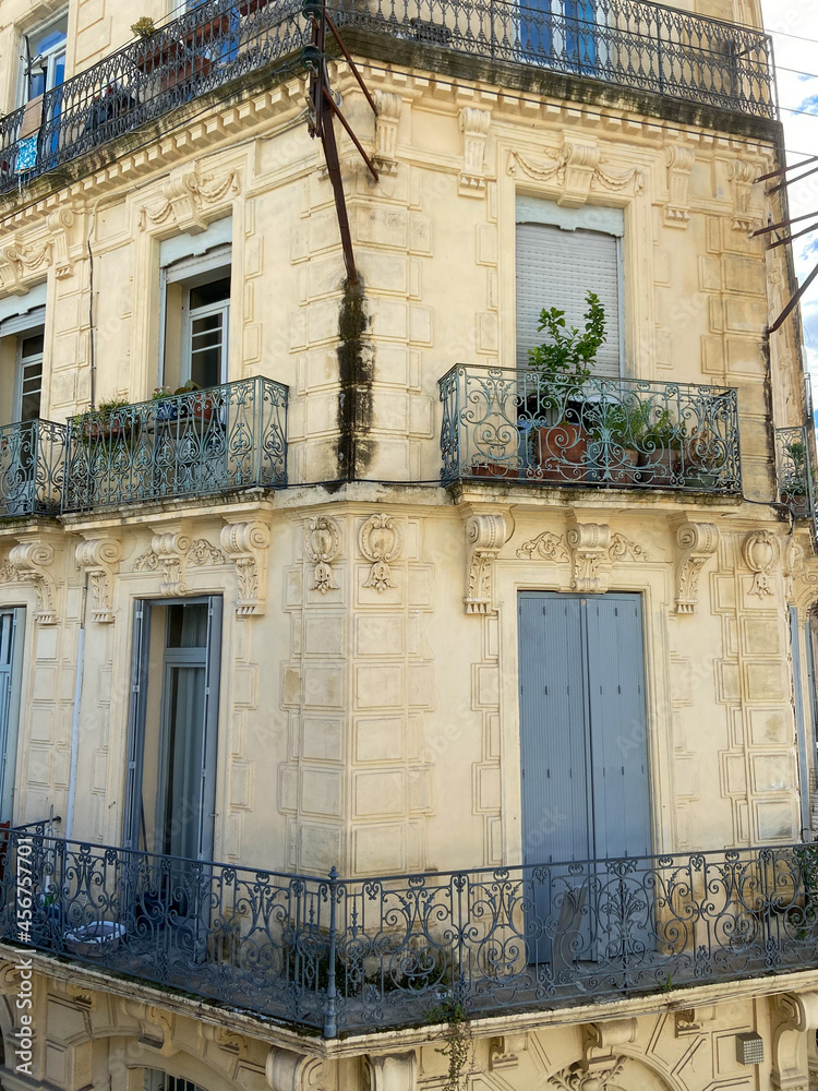 Poster Immeuble ancien à Montpellier, Occitanie