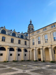 Fototapeta na wymiar Cour Mably à Bordeaux, Gironde