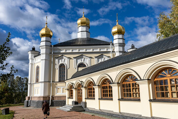 Fototapeta na wymiar Church of Simeon Verkhotursky in the village of Merkushino