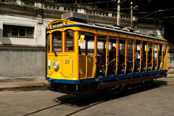 Fototapeta na wymiar tram, trein, bondinho Santa Teresa Rio de Janeiro