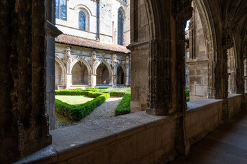 Le cloître gothique flamboyant de la cathédrale Saint Etienne de Cahors, Lot, Sud ouest, France - 456777582