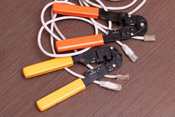 Crimping tools pliers