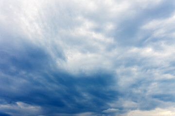 Obraz premium gloomy cloud for the background on the phone